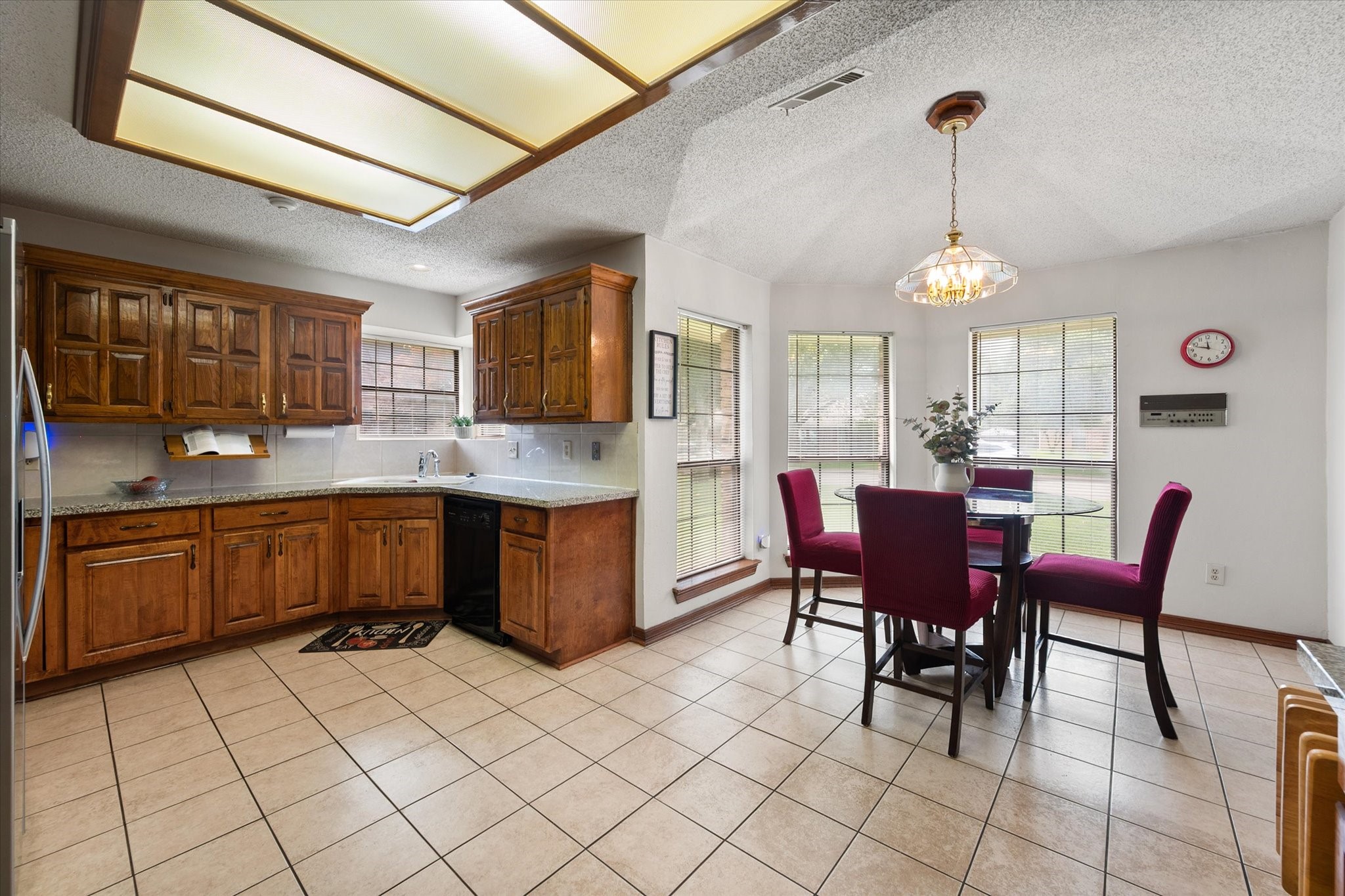 919 Huntington Drive