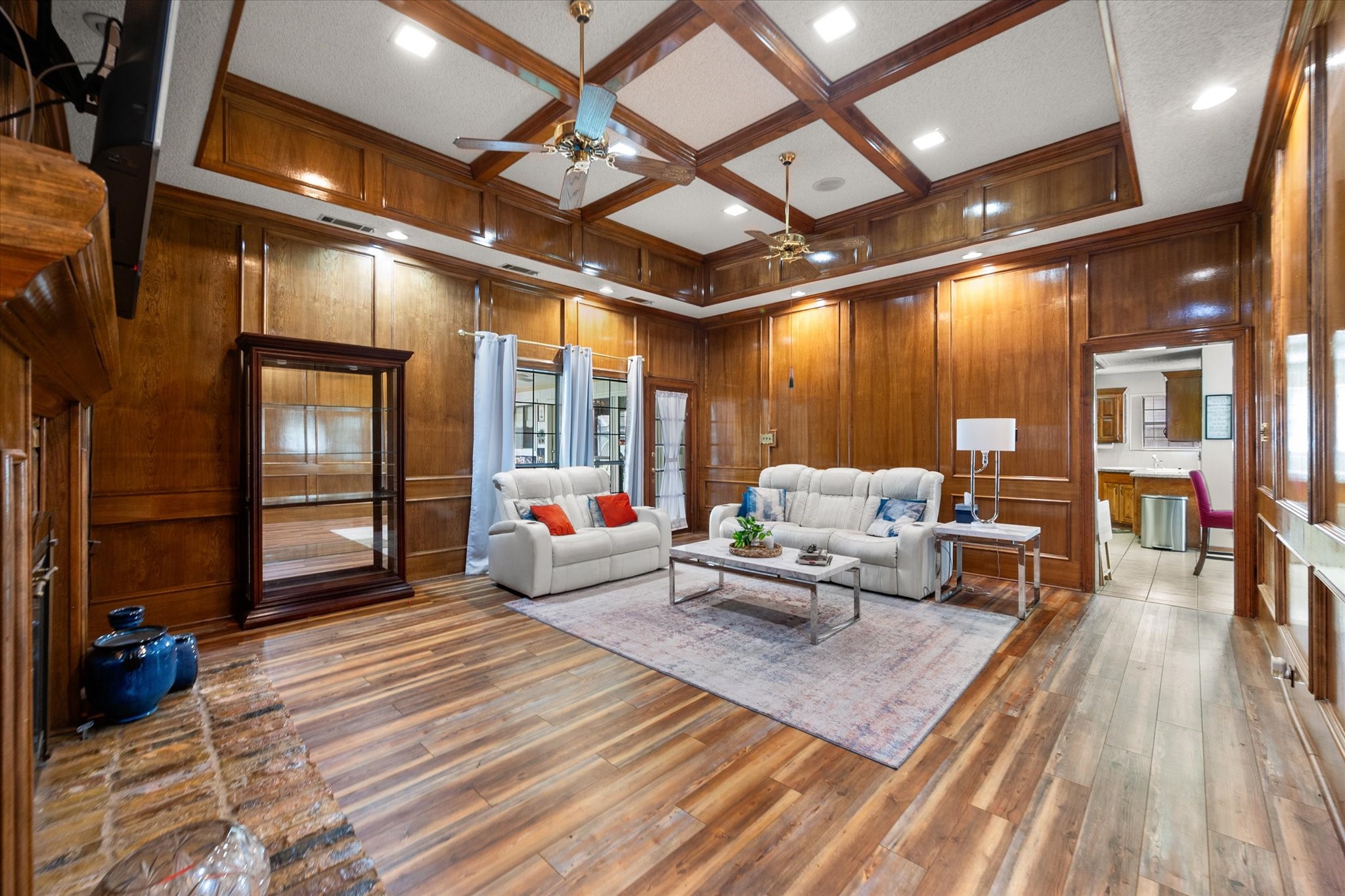 919 Huntington Drive