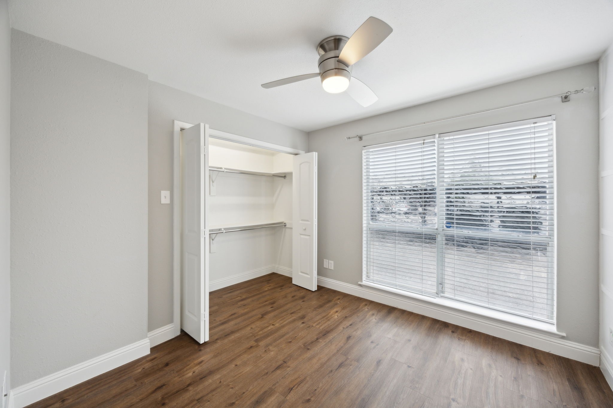 5931 E University Boulevard 123