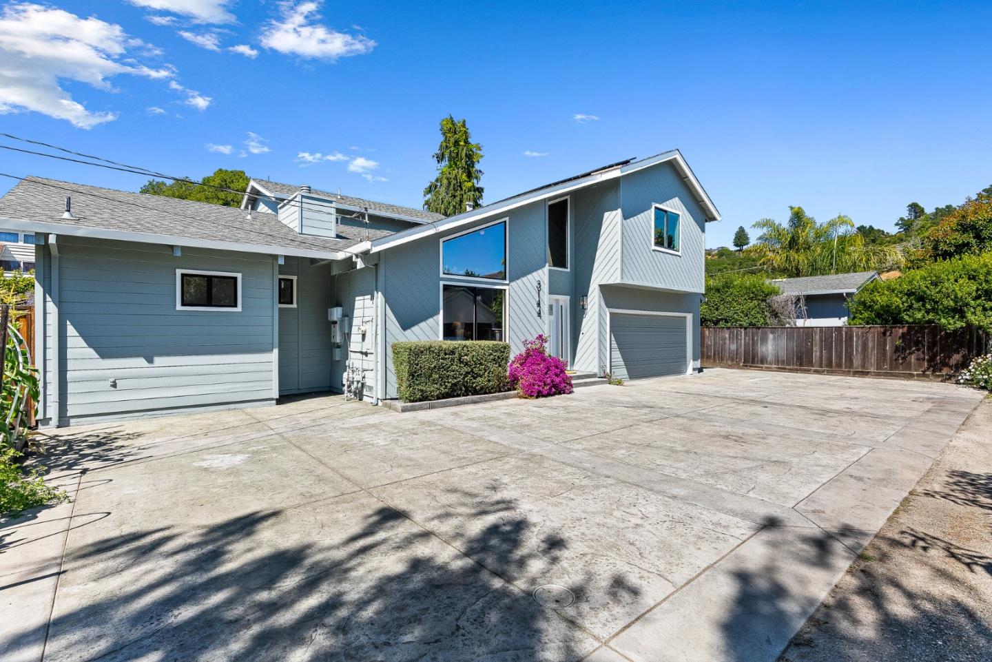 3144 N Main ST