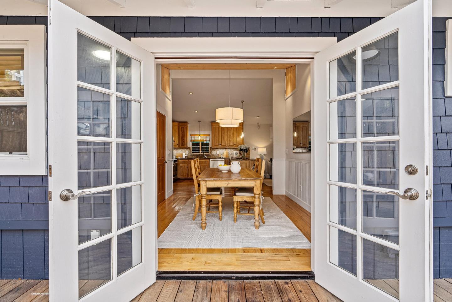 330 6th AVE