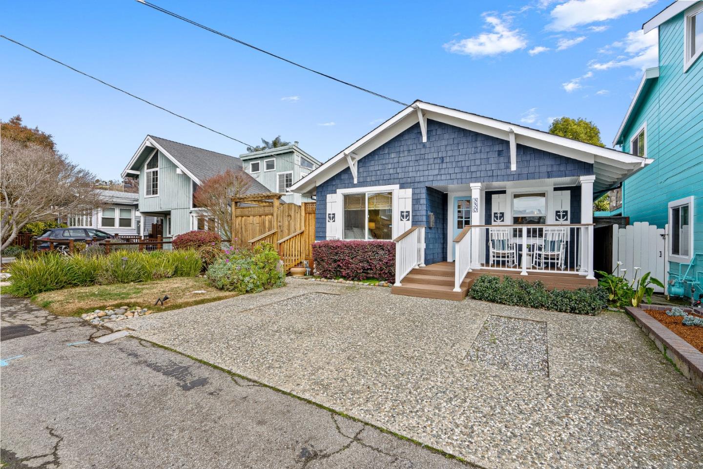 330 6th AVE