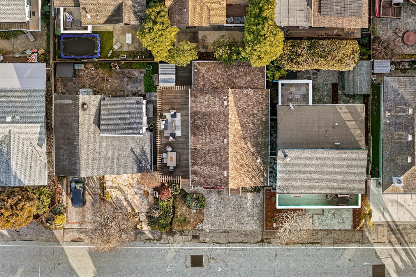 330 6th AVE