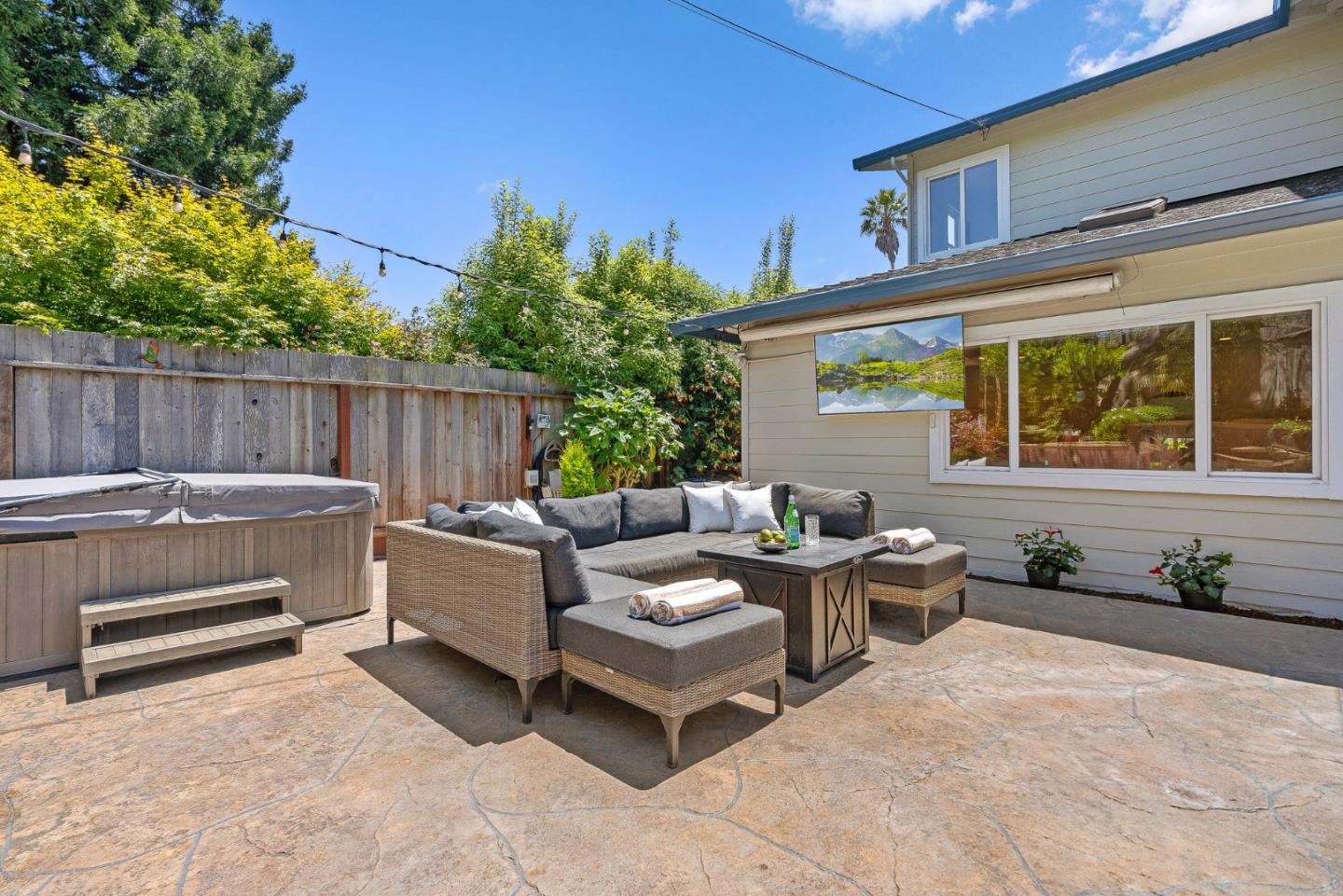 200 Cortez Street