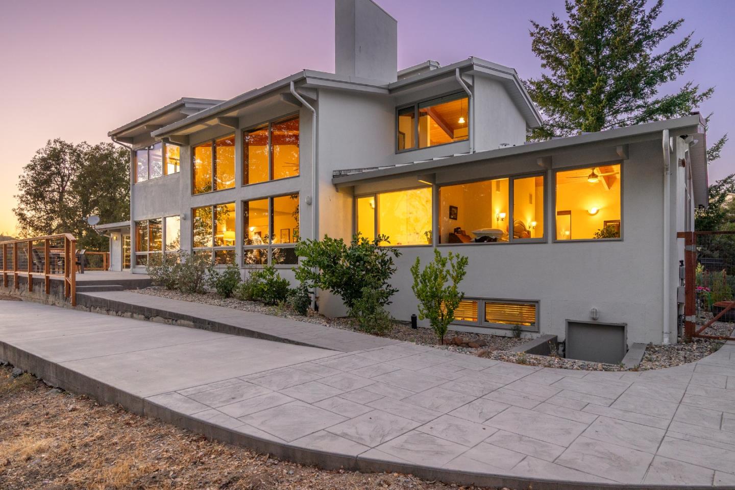 340 Twilight Lane