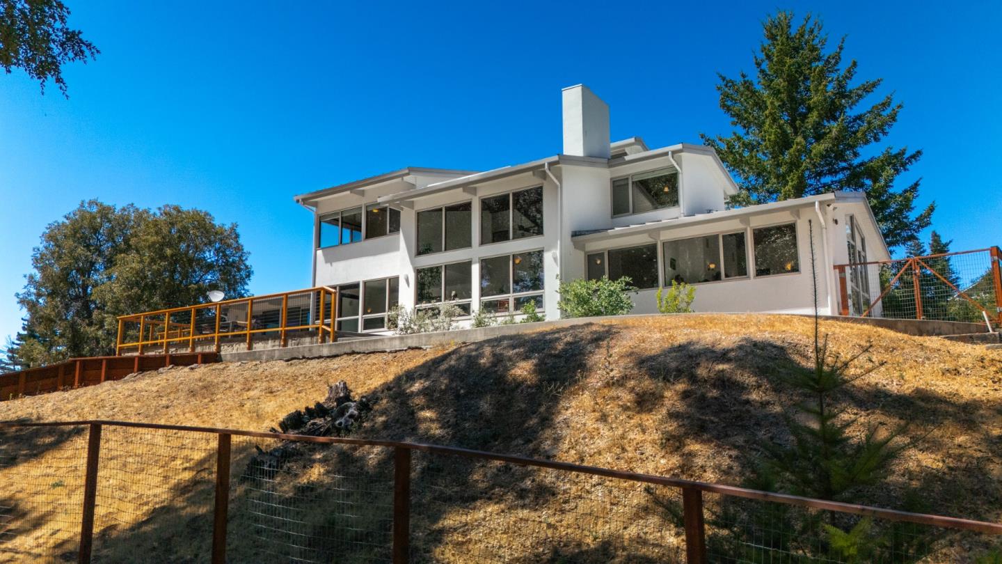 340 Twilight Lane