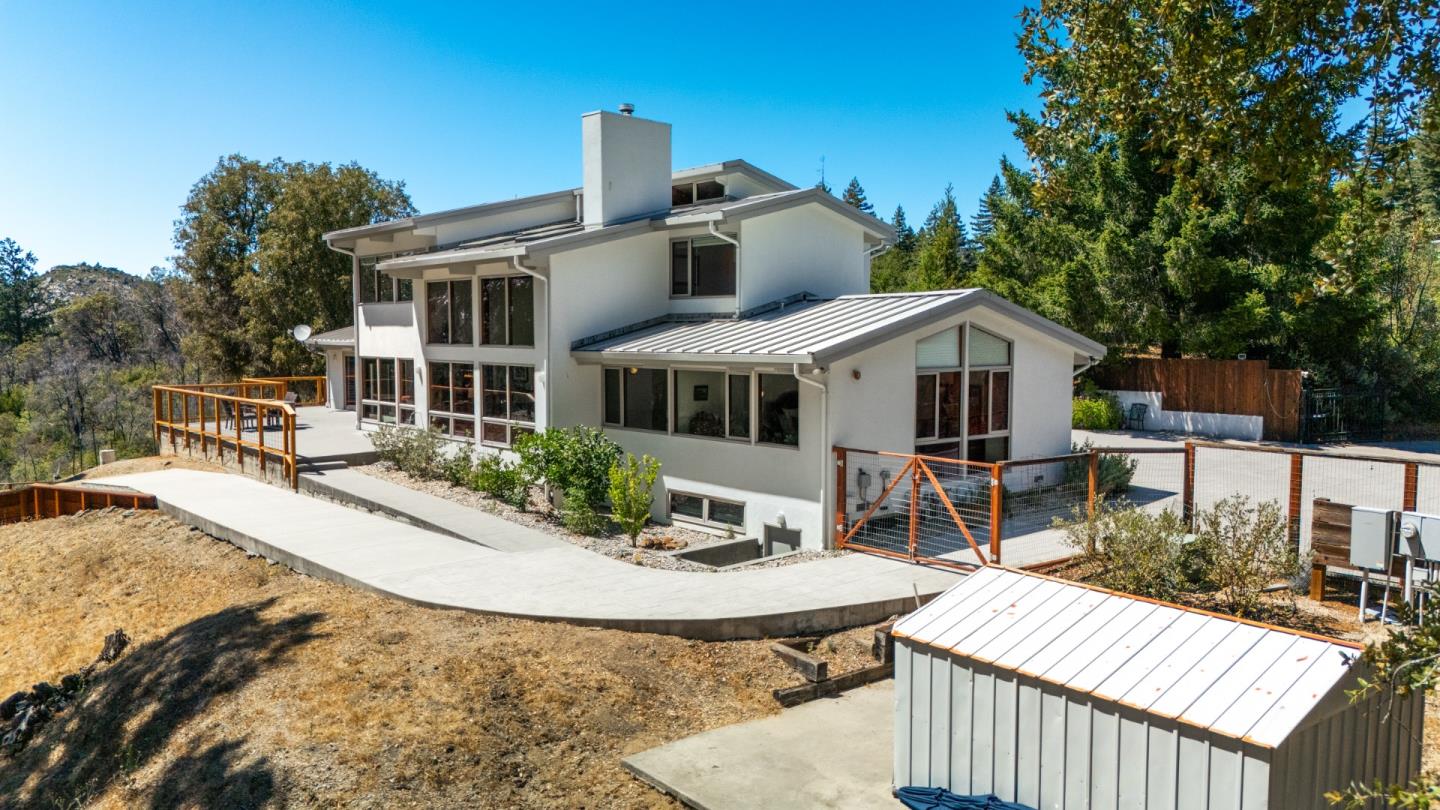 340 Twilight Lane