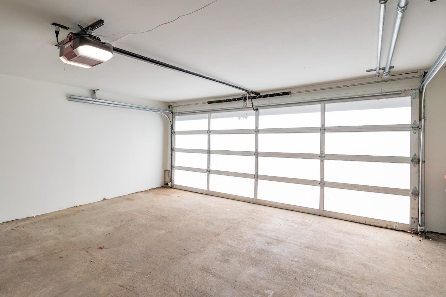 321 Valencia Road