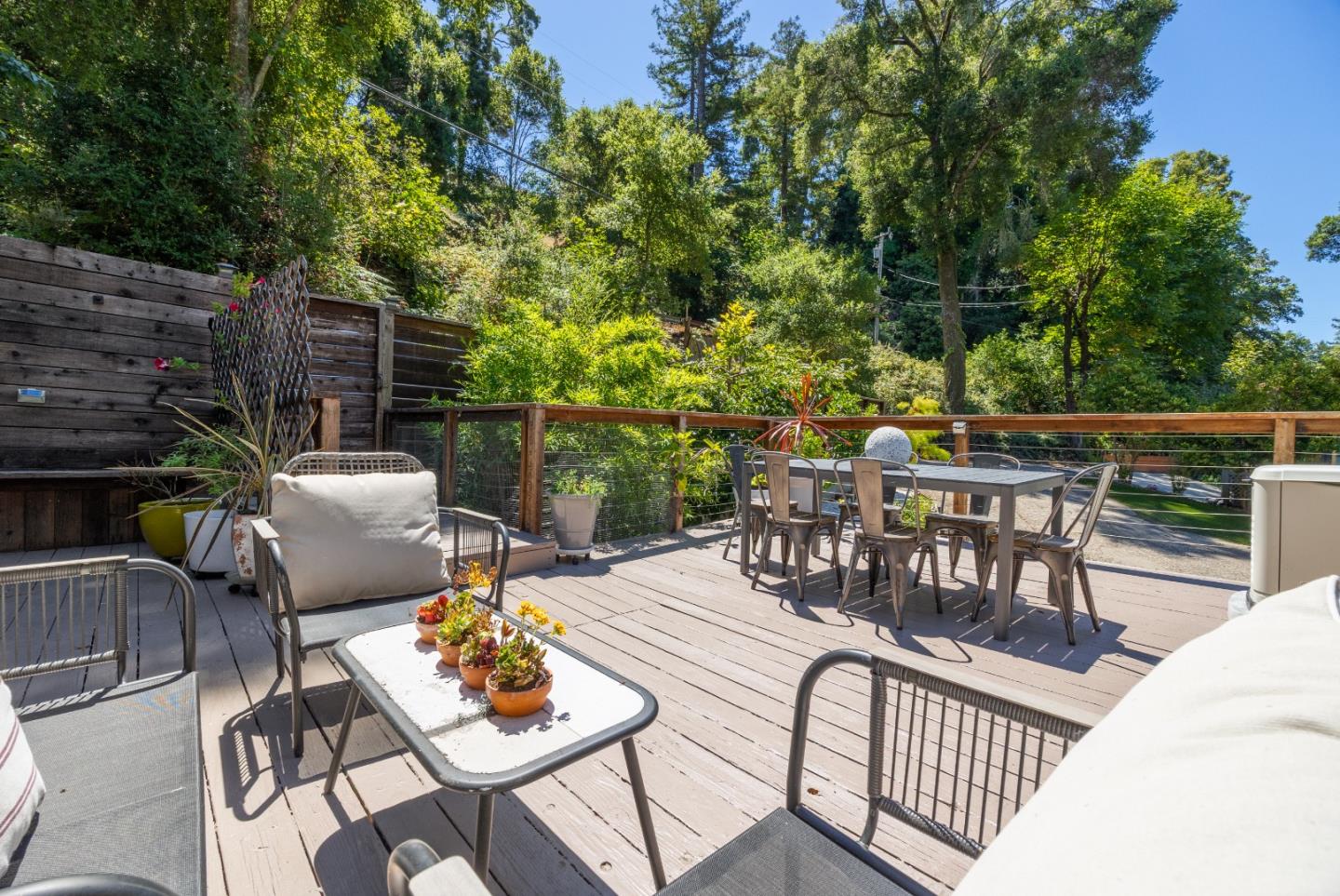 321 Valencia Road