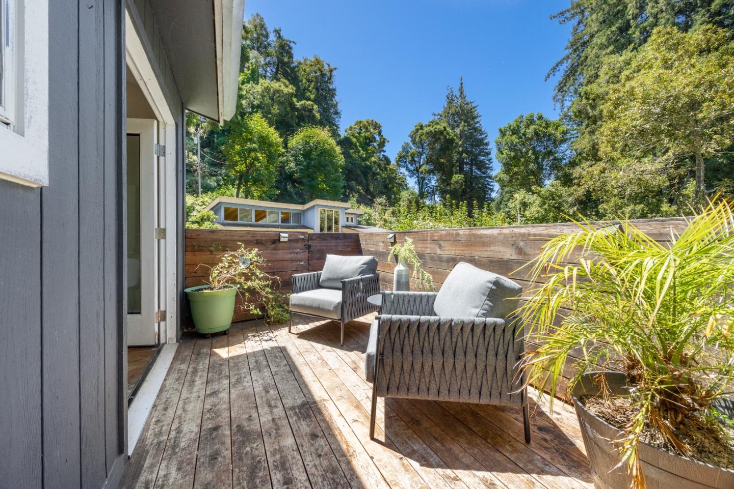 321 Valencia Road