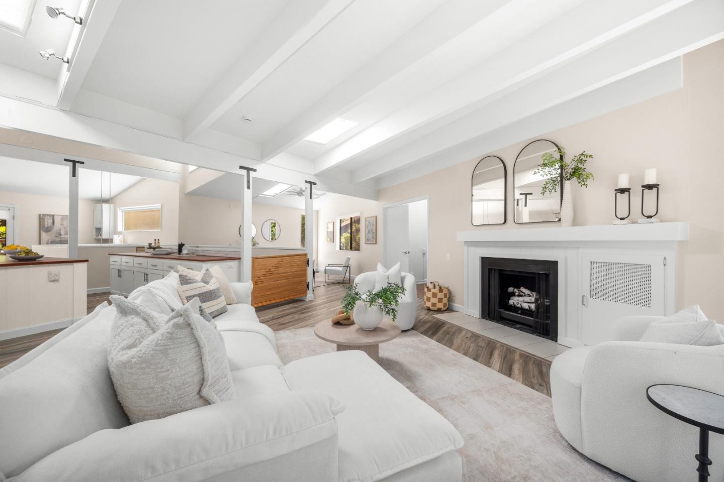 321 Valencia Road