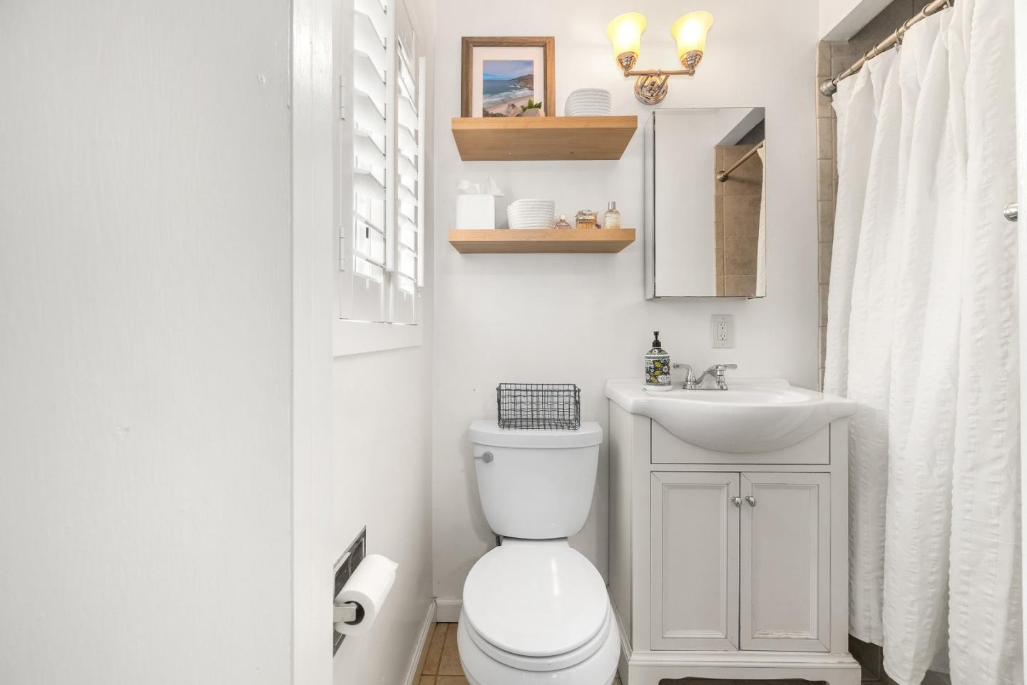 1655 Ord Grove Avenue