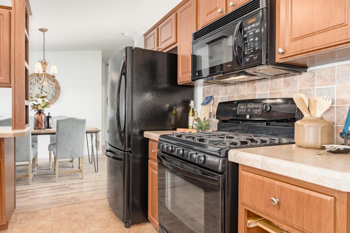 165 Anita Avenue Unit: 165