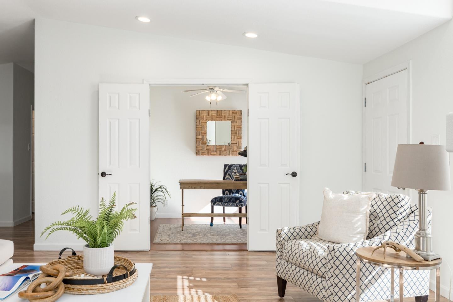 165 Anita Avenue Unit: 165