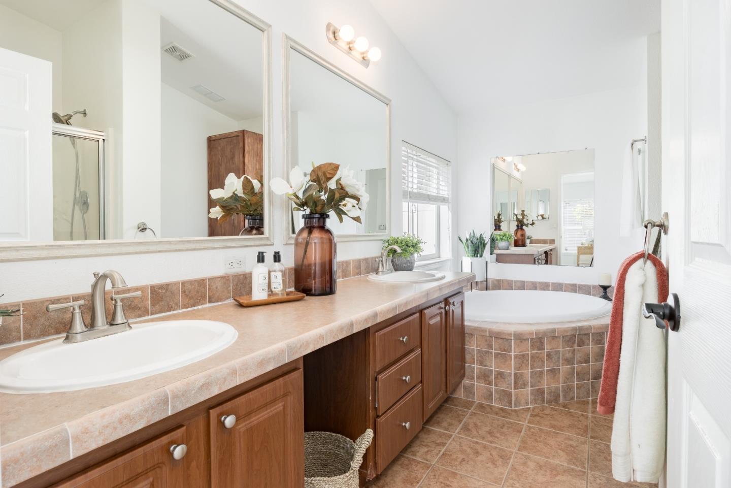 165 Anita Avenue Unit: 165