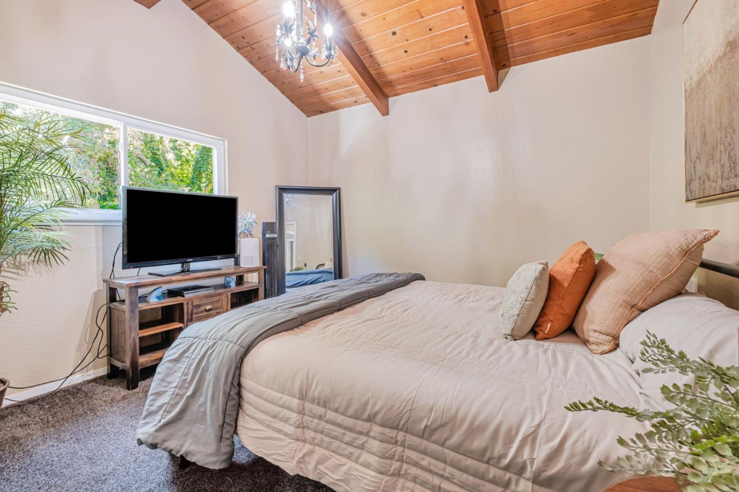 4858 Freedom Boulevard