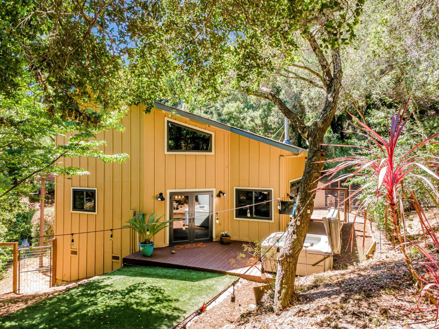 4858 Freedom Boulevard