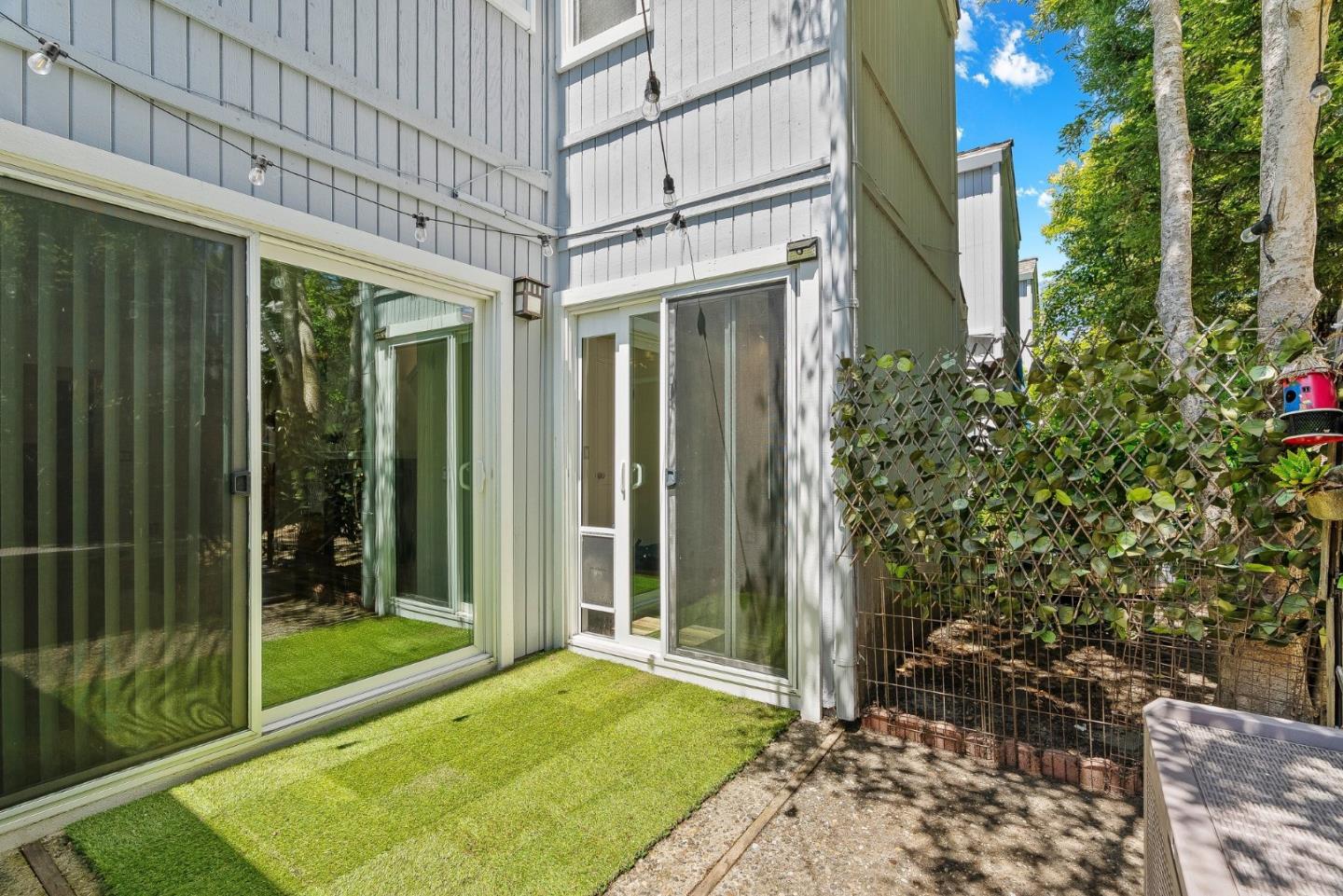 1200 Capitola Road 7