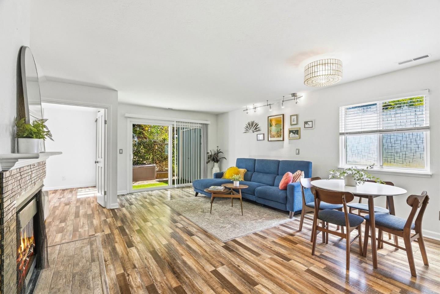 1200 Capitola Road 7