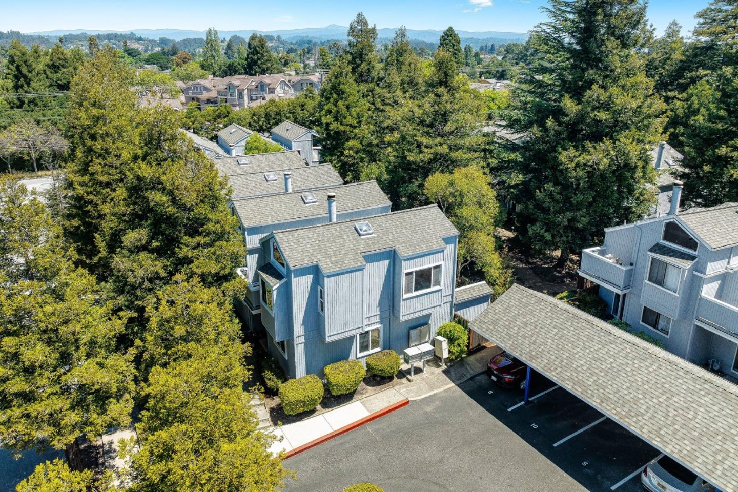 1200 Capitola Road 7