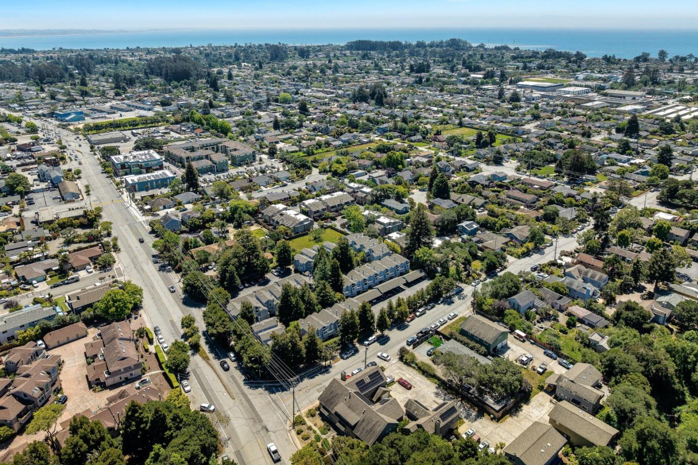 1200 Capitola Road 7
