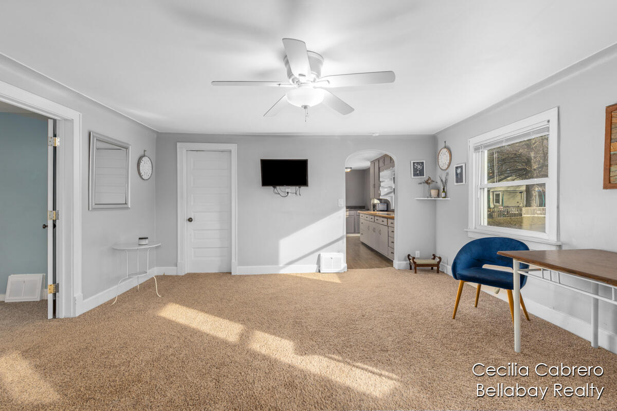 617 Wright Street NE