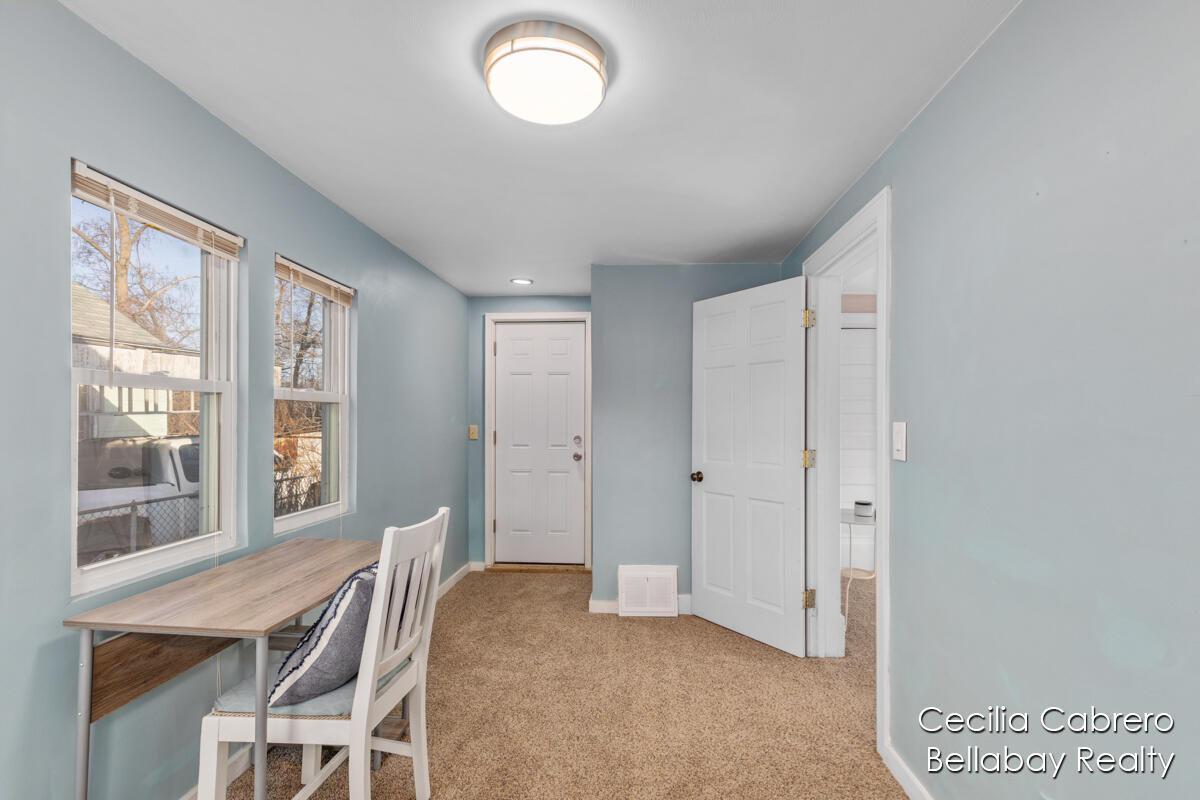 617 Wright Street NE