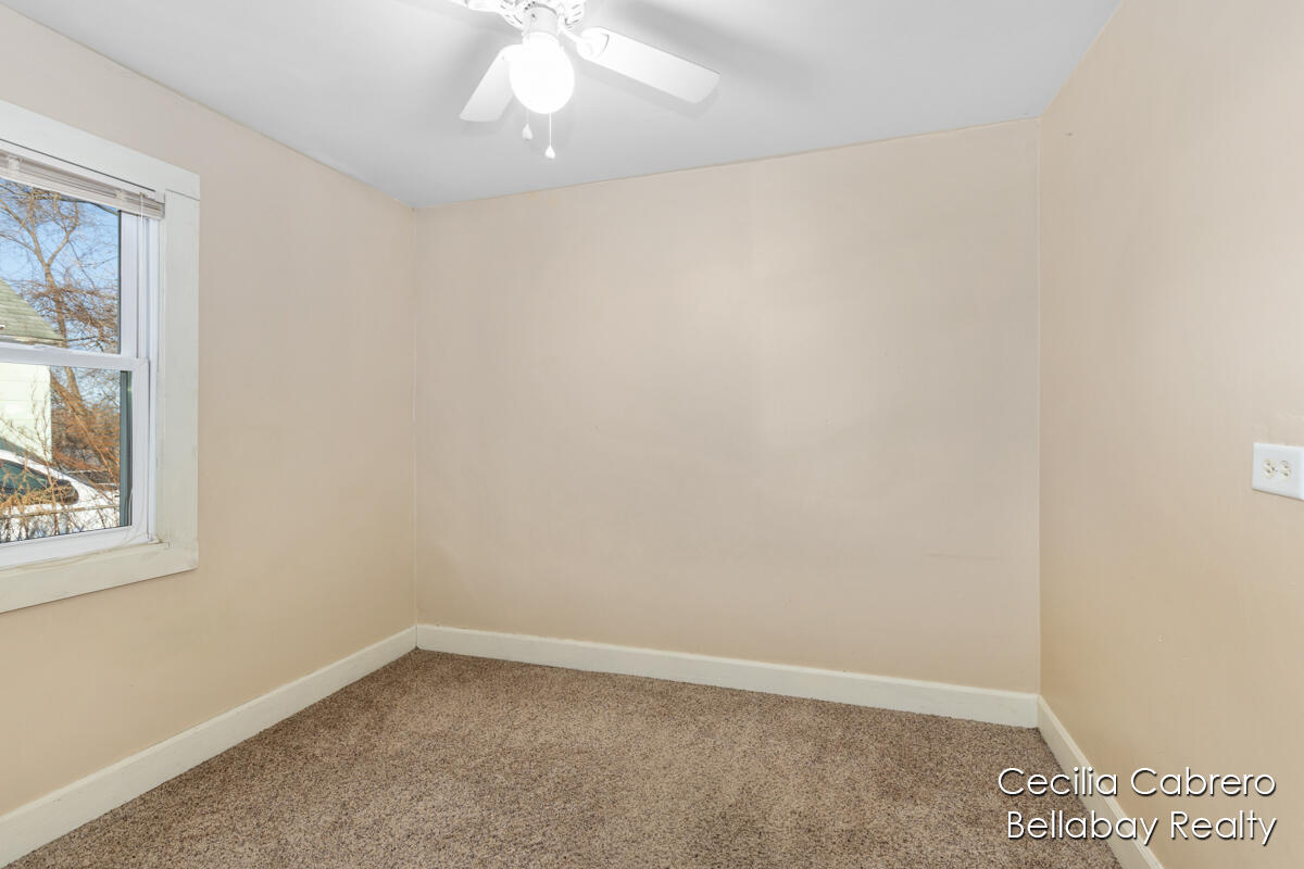 617 Wright Street NE