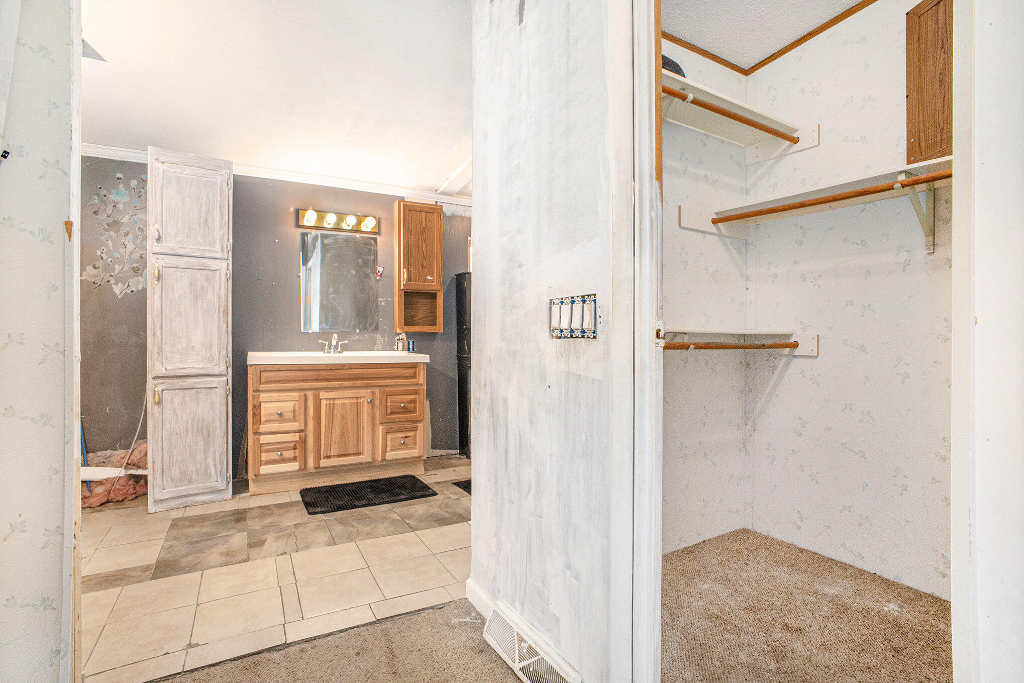 828 Buttonwood