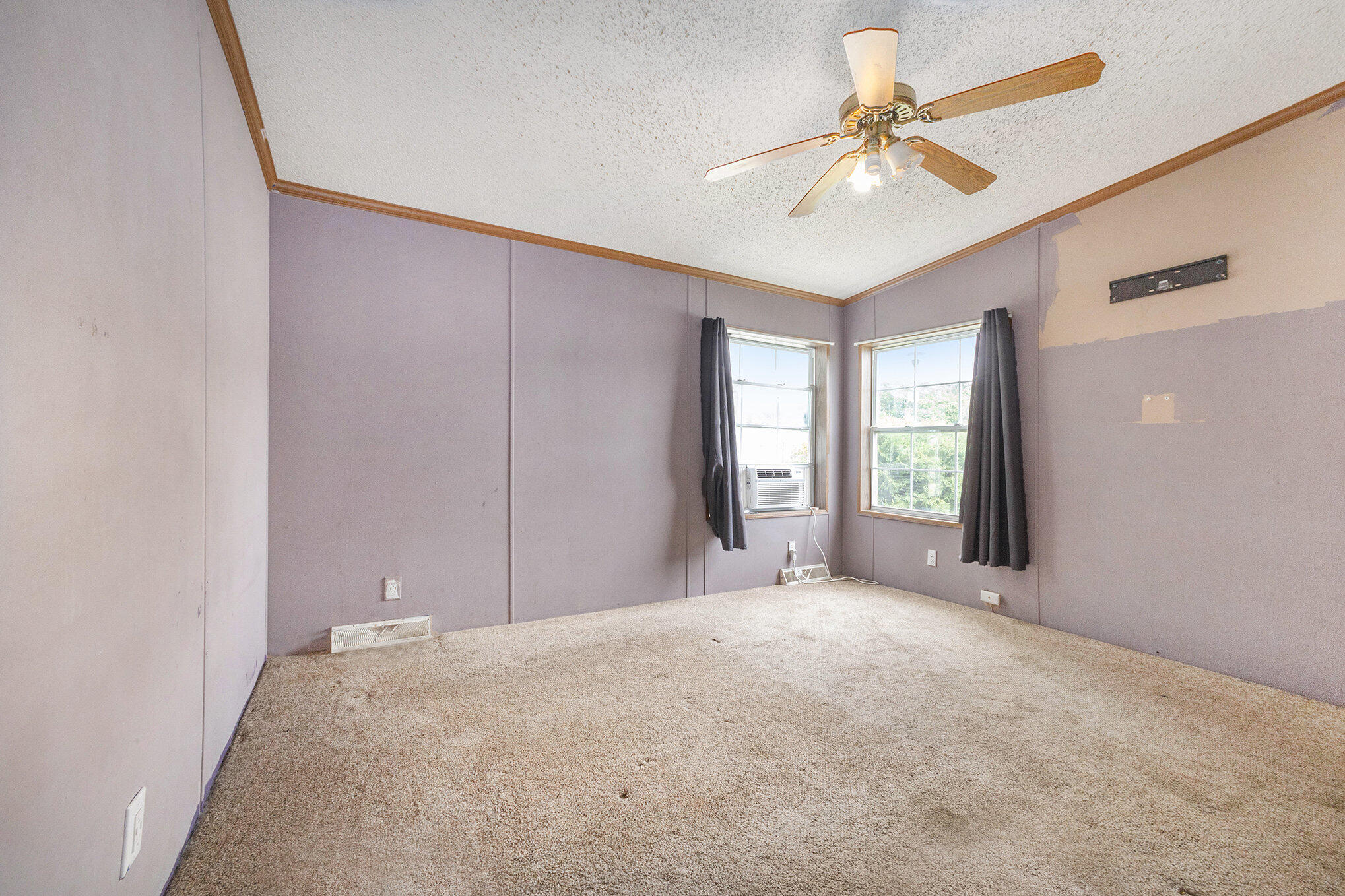 828 Buttonwood
