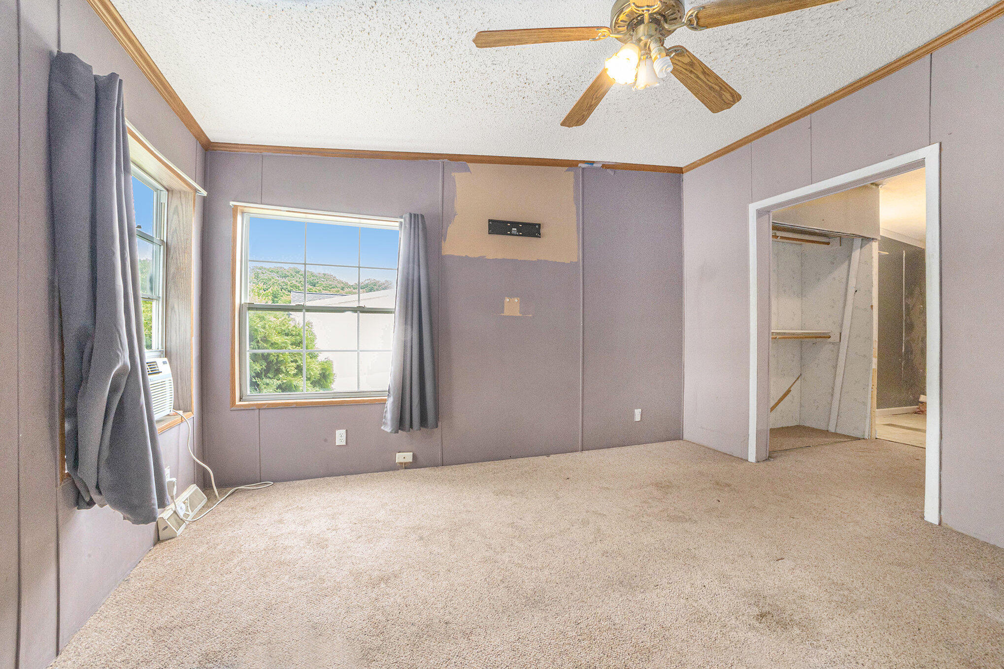 828 Buttonwood
