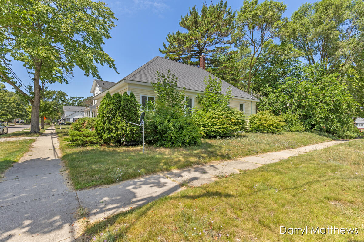 374 W Southern Avenue
