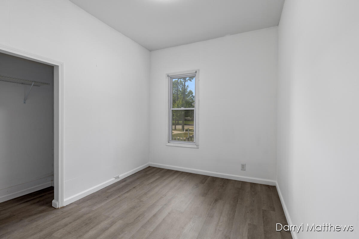 374 W Southern Avenue