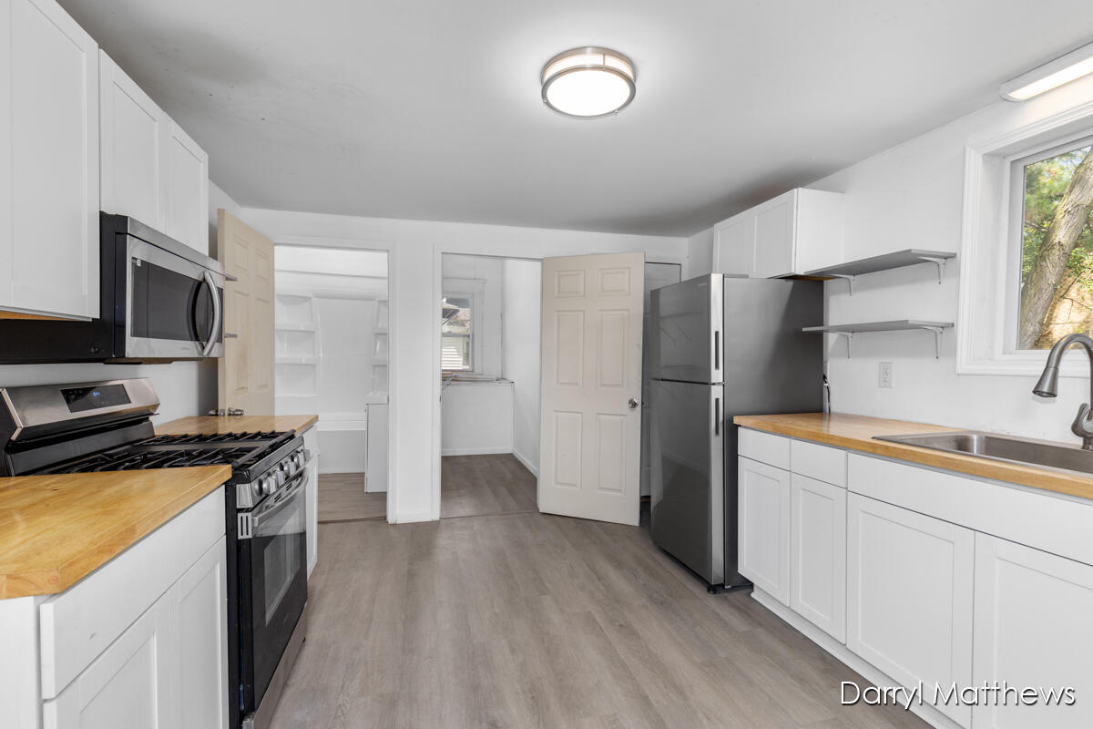 374 W Southern Avenue