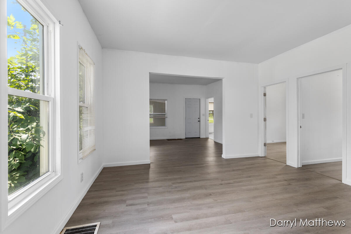 374 W Southern Avenue