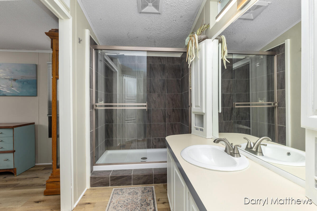 5772 Pinebrook Avenue SE