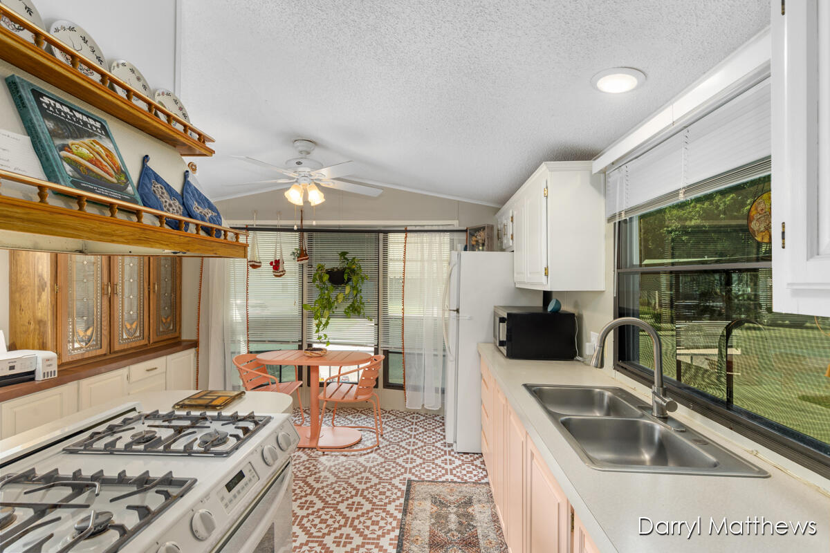 5772 Pinebrook Avenue SE