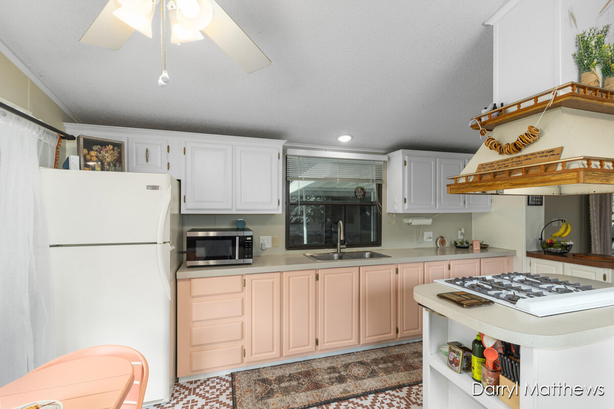 5772 Pinebrook Avenue SE