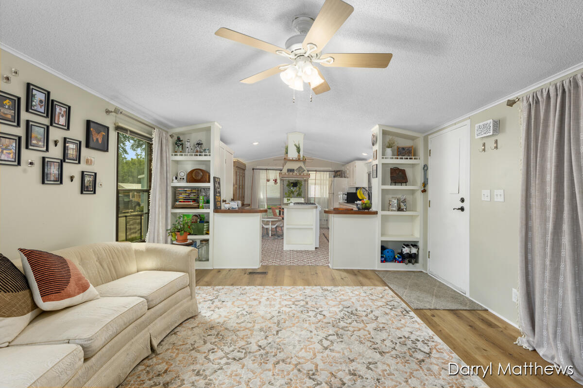 5772 Pinebrook Avenue SE