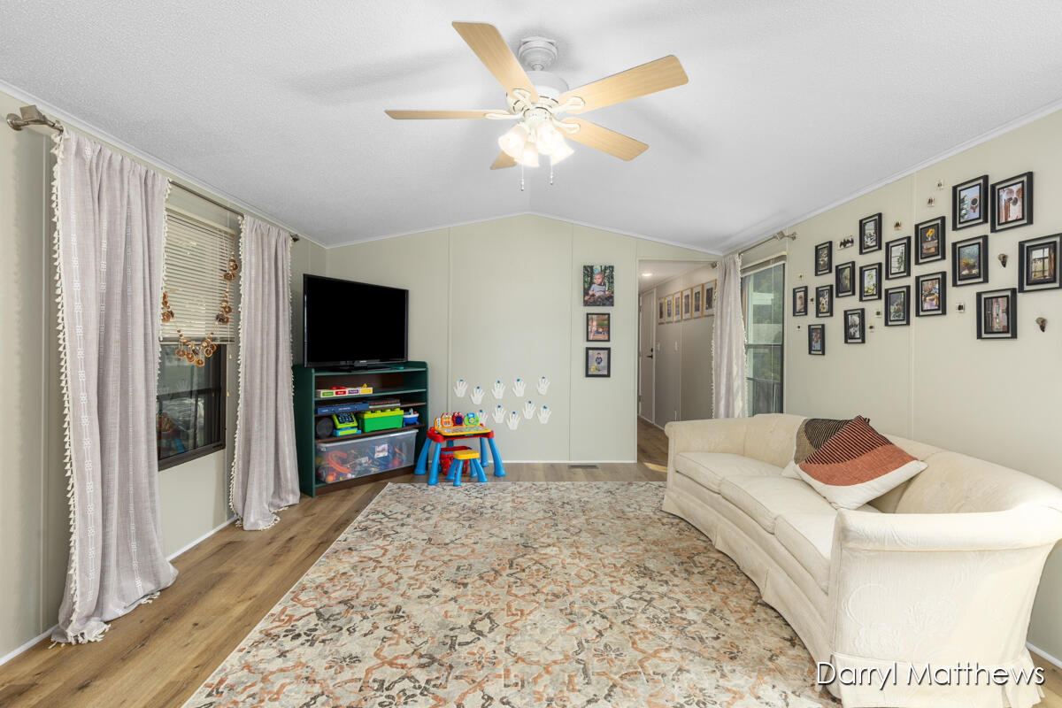 5772 Pinebrook Avenue SE