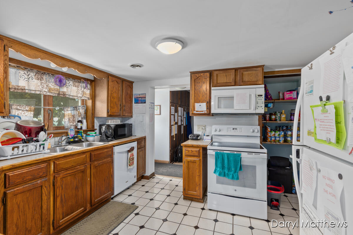 298 Hawley Street