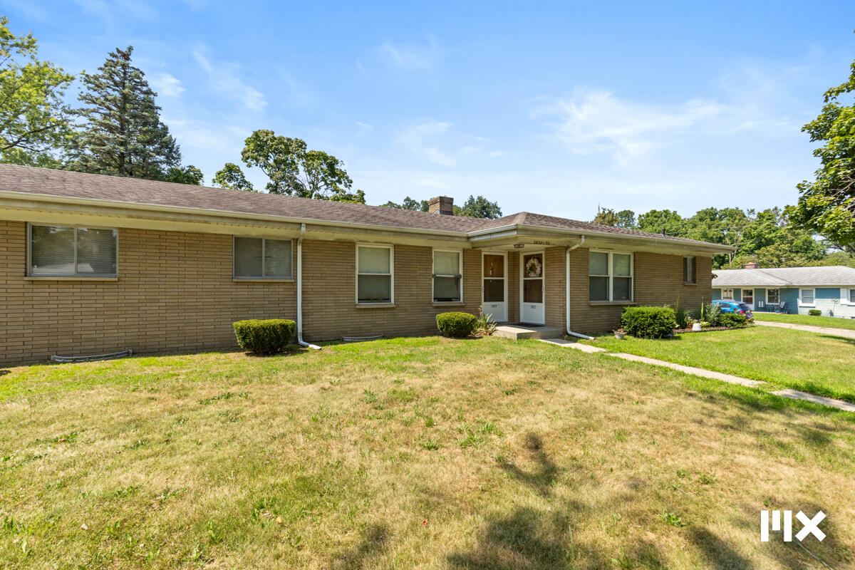 2826 S Burdick Street