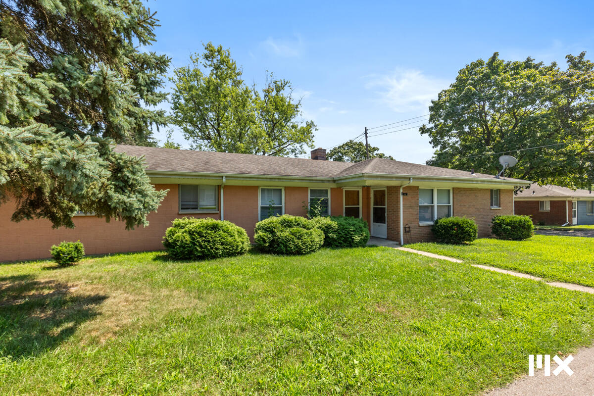 2826 S Burdick Street