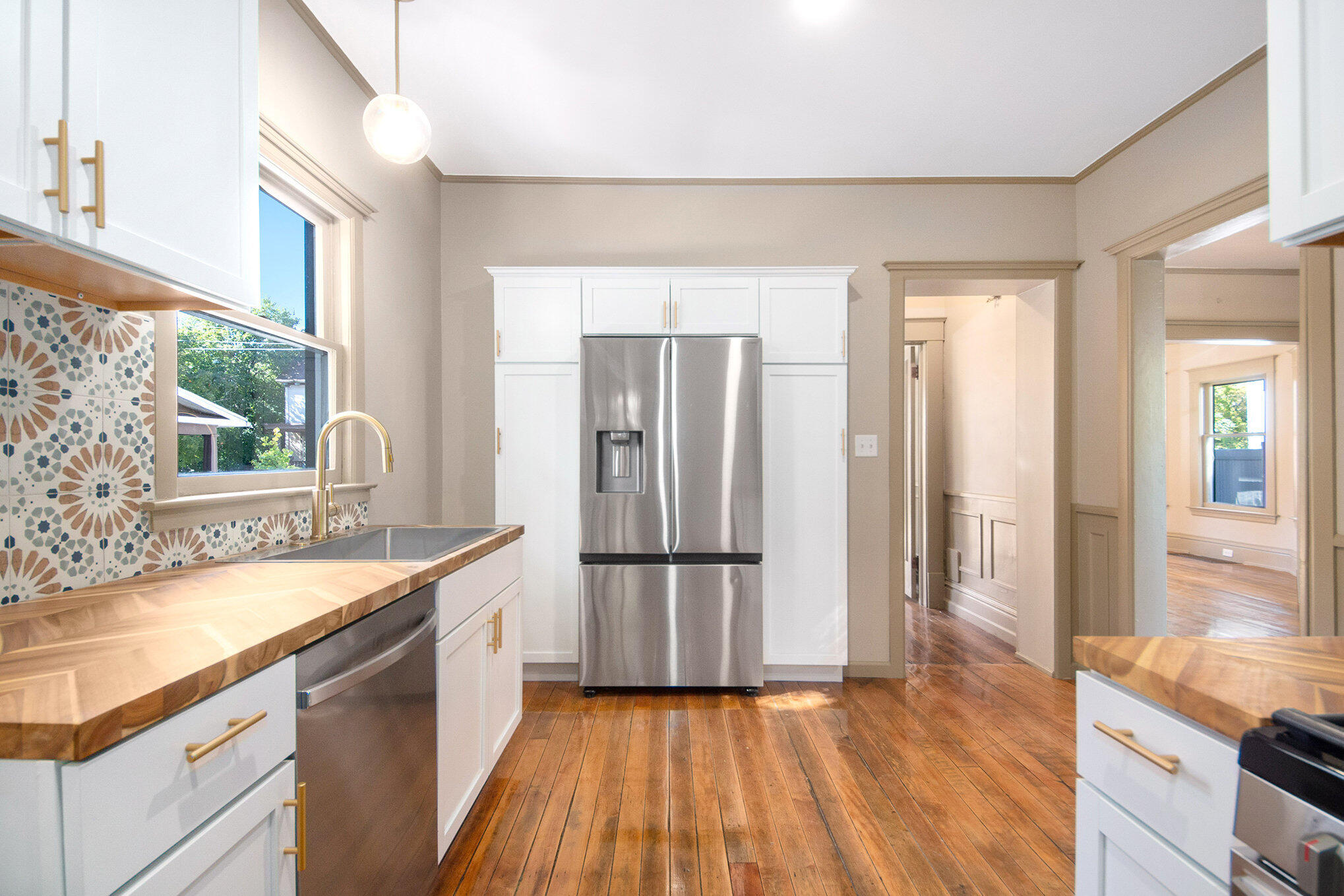 70 Grand Avenue NE