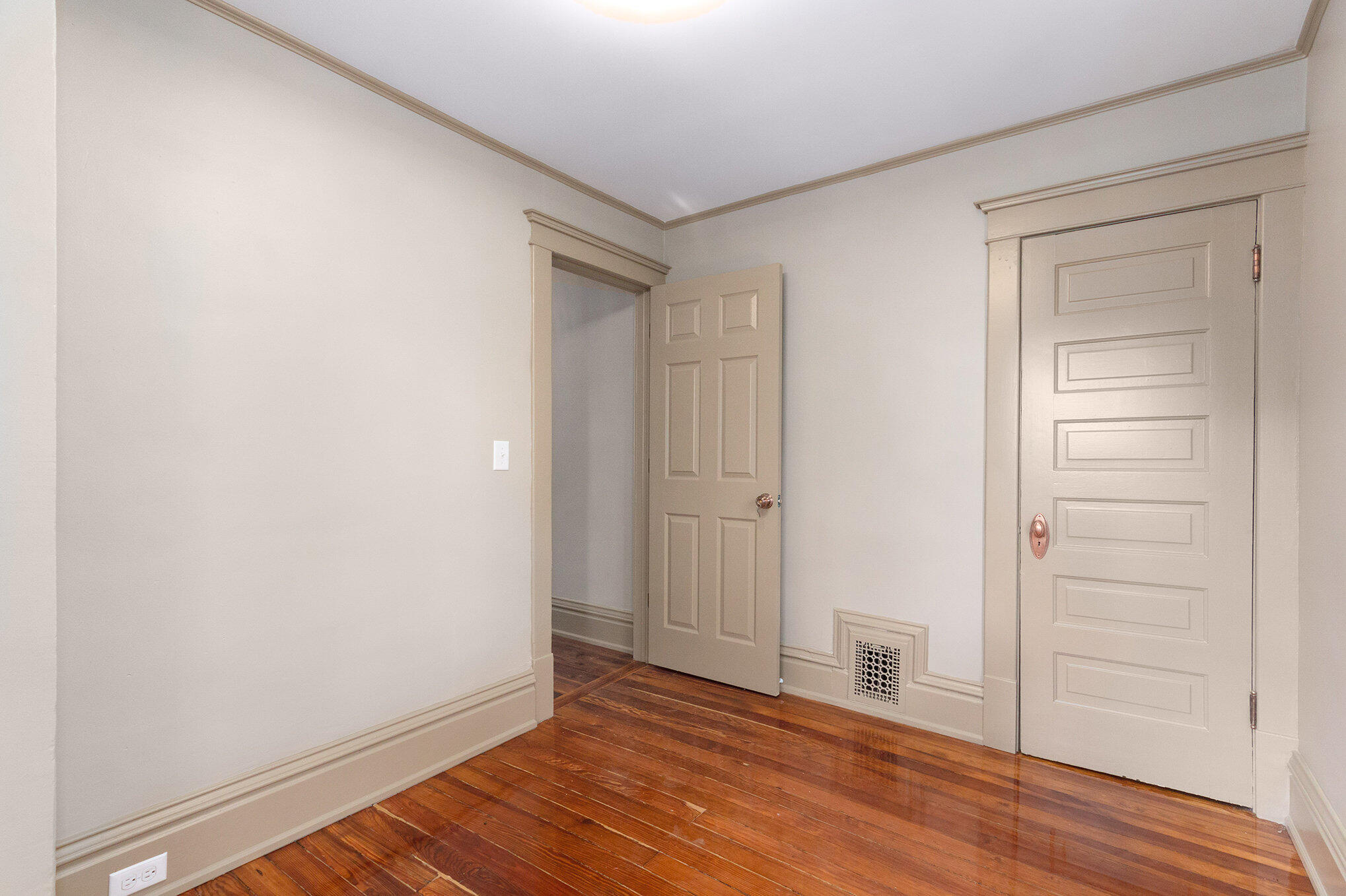 70 Grand Avenue NE