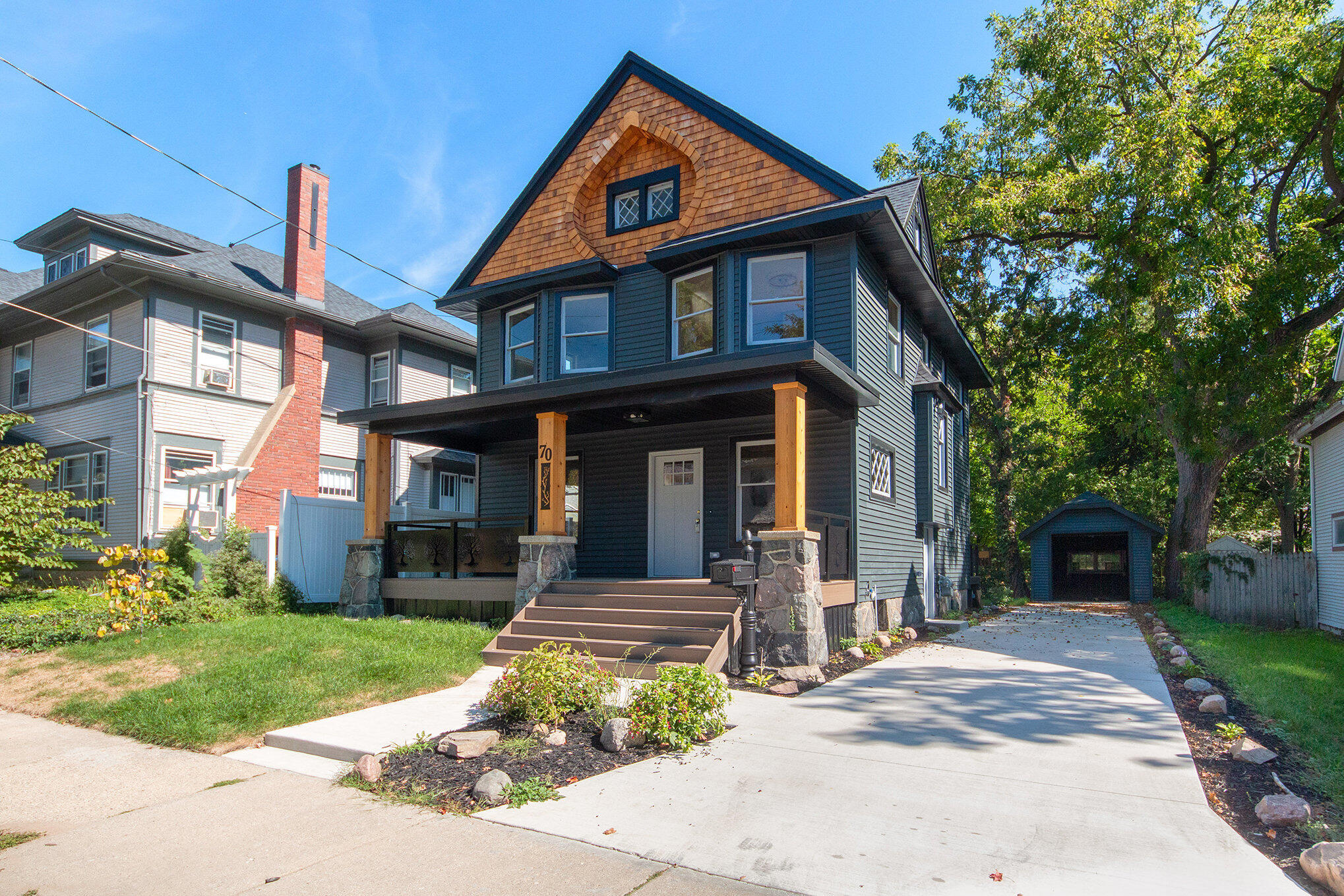 70 Grand Avenue NE