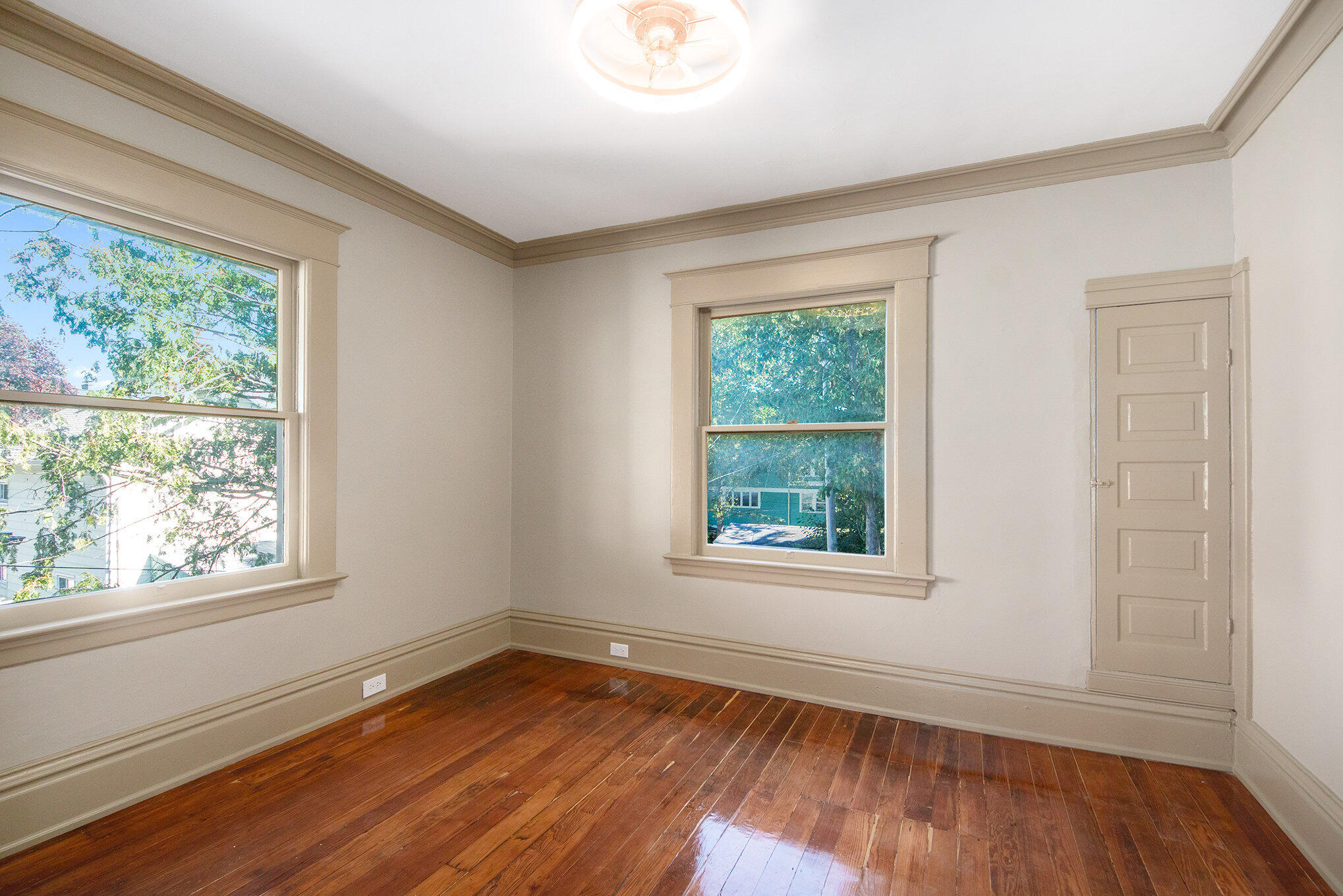 70 Grand Avenue NE