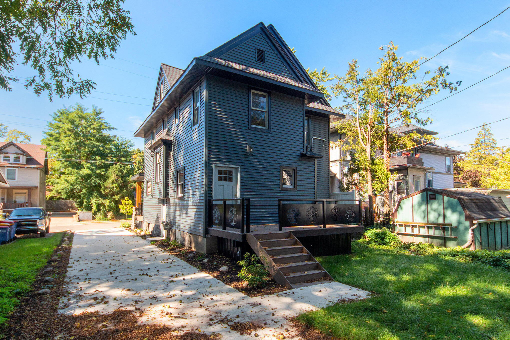 70 Grand Avenue NE