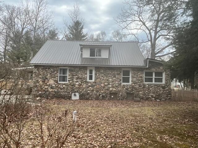 2053 W Parklane