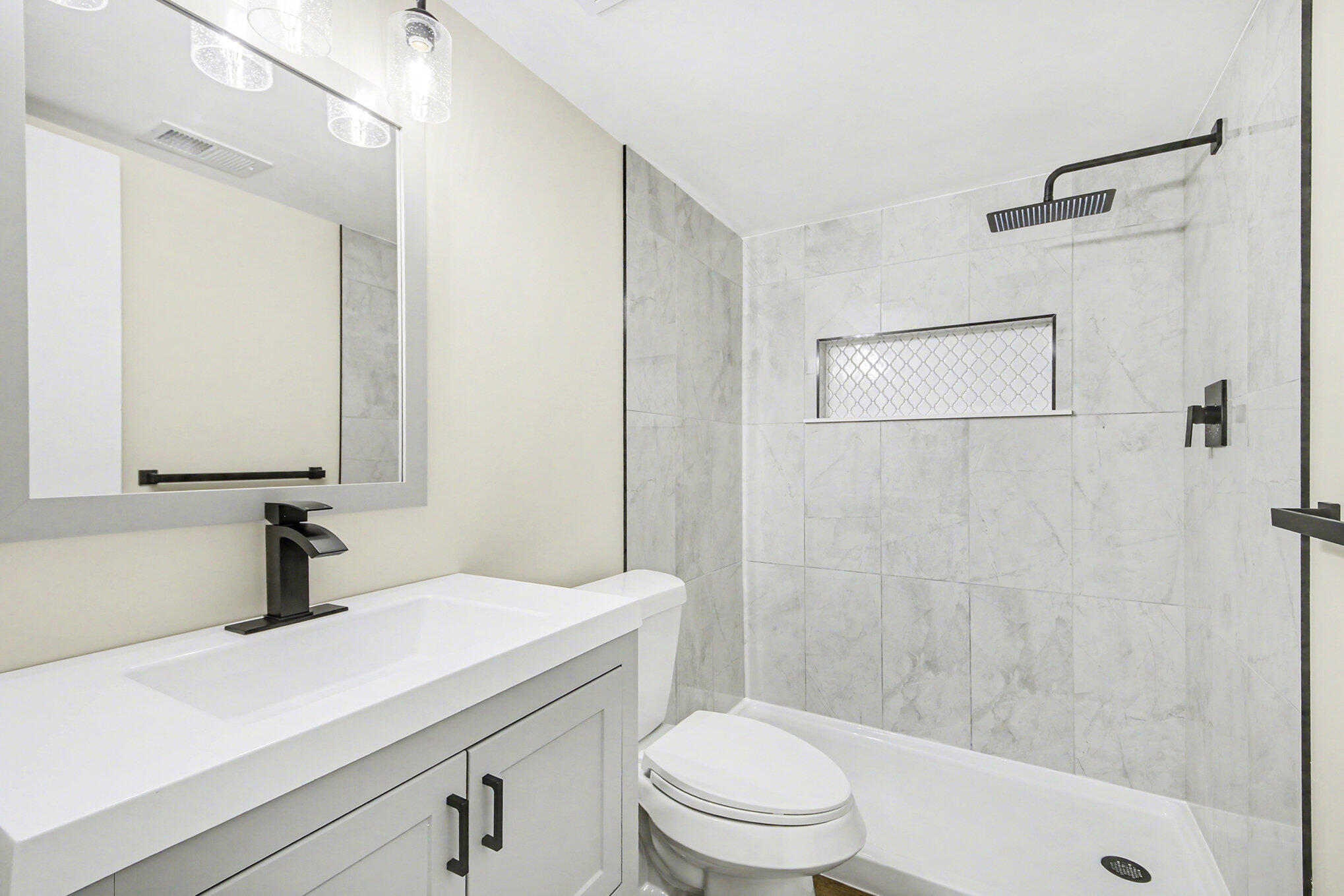 2671 Stonebluff Drive SW